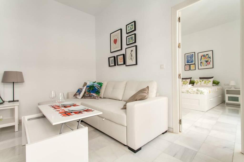 Hostly Rivero 2B Center-Fibre-Communal Terrace-Parking Optional-Cless Sevilla Buitenkant foto
