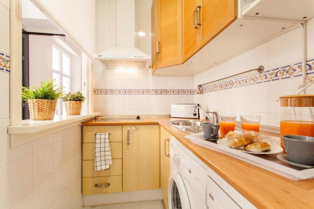 Hostly Rivero 2B Center-Fibre-Communal Terrace-Parking Optional-Cless Sevilla Buitenkant foto